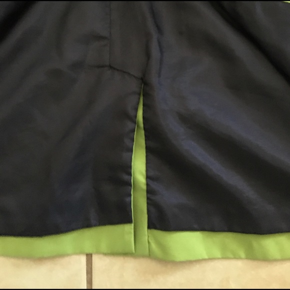 LAND’S END OLIVE GREEN COAT - Picture 7 of 8